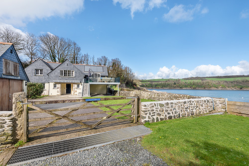 The Boathouse Gillan -outside from gate with sea
