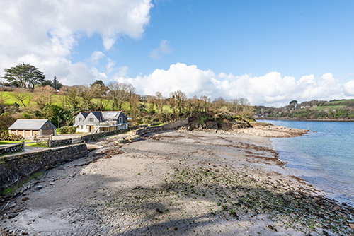 The Boathouse Gillan -outside from the beach and sea